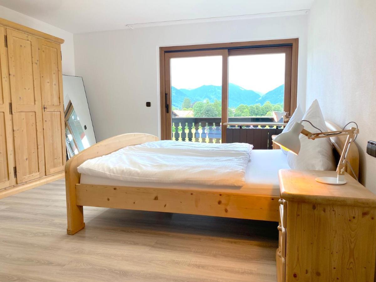 Grosszuegige Ferienwohnung Am Tegernsee Mit Suedbalkon Und Wallbergblick Bad Wiessee Bagian luar foto